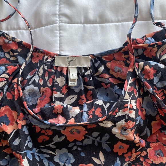Joie Floral Top - Picture 2 of 5